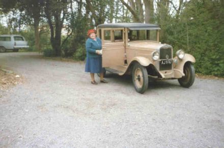 The late Miss Ethel Williams and the 1928 Chev car she donated to the Museum (91-197.jpg)